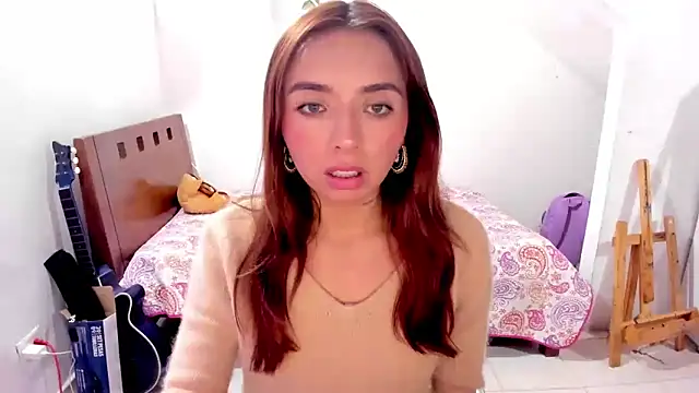 Snapshot of megan_doll2123 chatting on May 1, 12:48 am megan doll2123 online show from May 1, 12:48 am