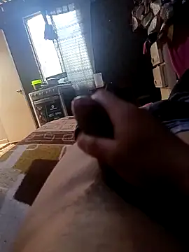 Snapshot of Gustavo1135e chatting on September 15, 4:51 pm Gustavo1135e online show from September 15, 4:51 pm