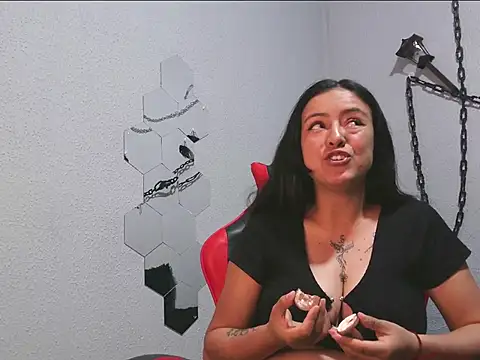 AilynRoss21 online show from September 17, 1:35 pm