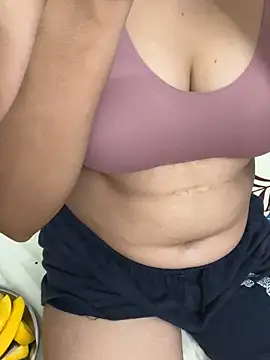 Sex Queen aaraya online show from May 18, 6:14 pm