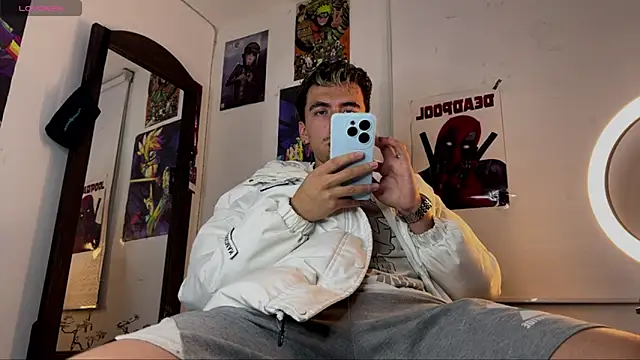 Snapshot of liamty_luxor chatting on October 9, 2:20 am liamty luxor online show from October 9, 2:20 am