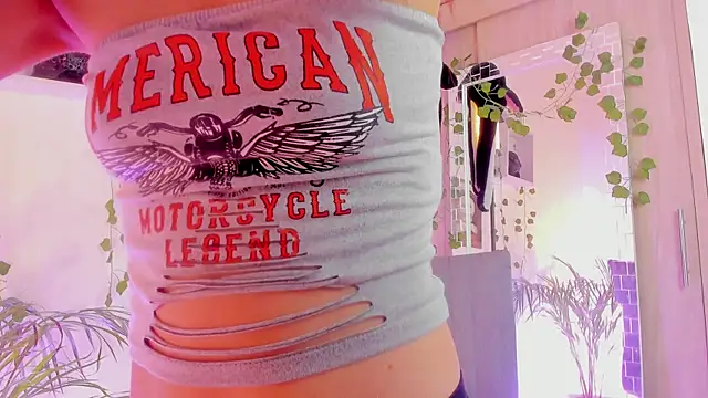 Snapshot of Genesiissss chatting on September 11, 1:28 am Genesiissss online show from September 11, 1:28 am