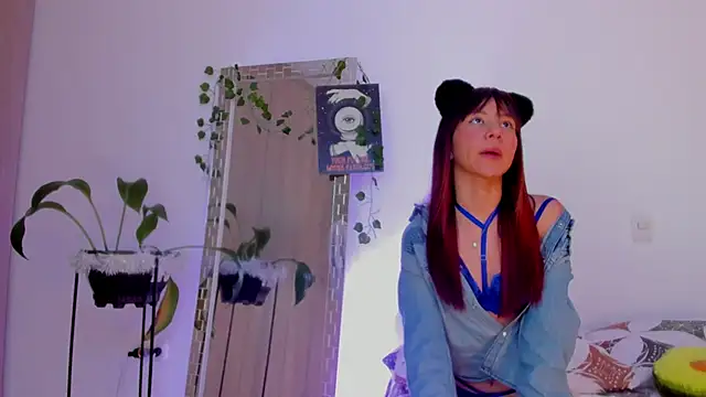 Snapshot of Genesiissss chatting on October 18, 1:52 am Genesiissss online show from October 18, 1:52 am