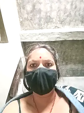 Snapshot of suhani_sharmj chatting on November 19, 9:26 pm suhani sharmj online show from November 19, 9:26 pm