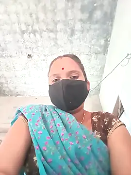 Snapshot of suhani_sharmj chatting on November 22, 8:02 am suhani sharmj online show from November 22, 8:02 am