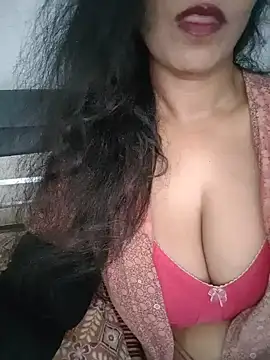 Snapshot of Deepa_Sharma143 chatting on June 5, 1:34 am Deepa Sharma143 online show from June 5, 1:34 am