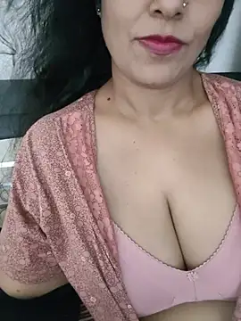 Deepa Sharma143 online show from June 11, 8:34 am