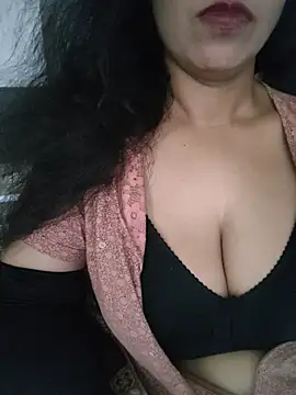 Deepa Sharma143 online show from July 6, 1:35 am