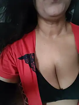 Deepa Sharma143 online show from July 20, 11:45 am