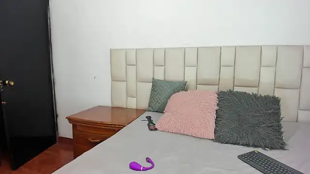 BiancaMoreti online show from June 20, 7:33 am