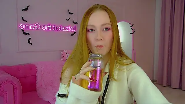 AgataFoxley online show from October 20, 7:20 am