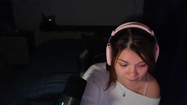 NutsGilmore online show from October 21, 5:24 pm