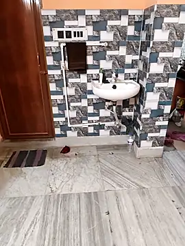 naughty nataasa online show from February 11, 9:03 am