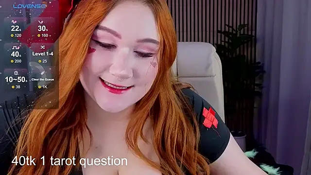 Snapshot of laura_palmerr chatting on October 30, 8:38 am laura palmerr online show from October 30, 8:38 am