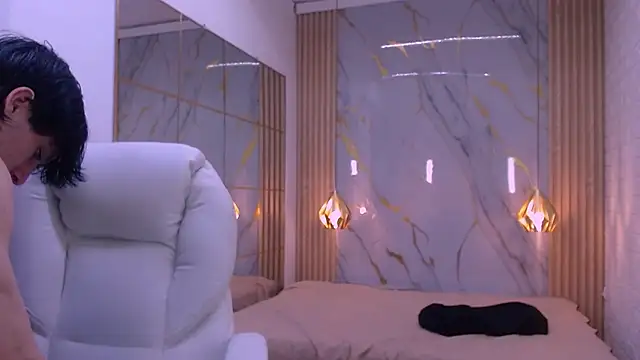 Iantwink18 online show from March 20, 6:18 am