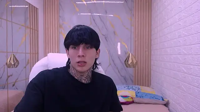 Iantwink18 online show from March 25, 3:34 am