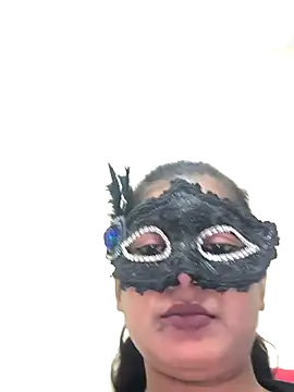 Family02 online show from December 3, 6:32 am