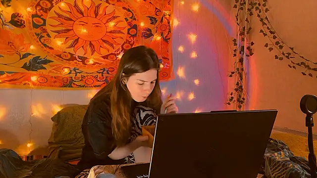 AliceCUNTach online show from February 11, 5:12 am