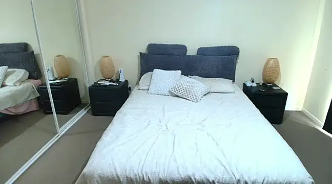 aussiepeaches online show from February 2, 11:11 pm