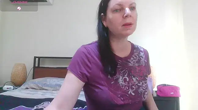 aussiepeaches online show from March 6, 3:02 am