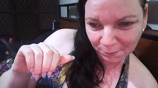 aussiepeaches online show from October 24, 1:57 am