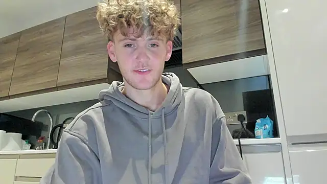 DominantAlex18 online show from December 13, 10:37 pm