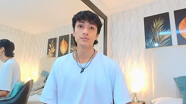 Lean Portman online show from May 15, 2:13 pm
