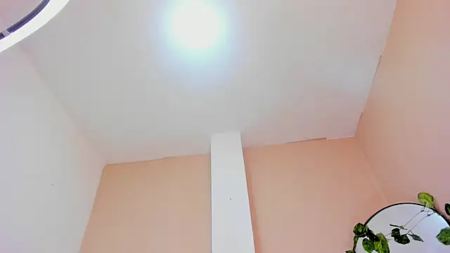 Lean Portman online show from May 16, 2:27 pm