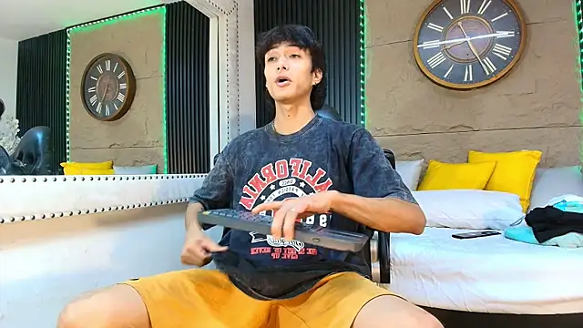 Lean Portman online show from May 25, 1:06 pm