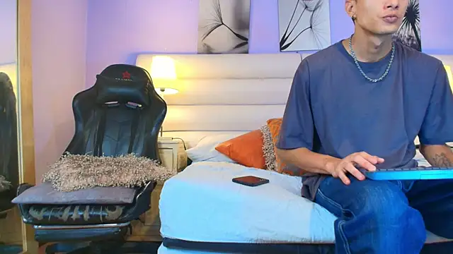 Lean Portman online show from June 12, 3:11 pm
