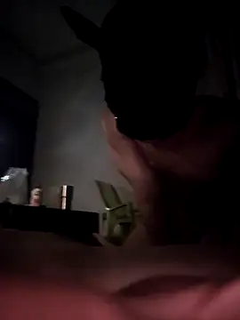 dogslavehf online show from October 25, 7:08 pm