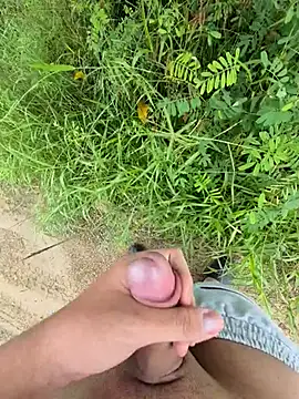 Snapshot of winter0cold_ chatting on October 27, 2:37 am winter0cold  online show from October 27, 2:37 am