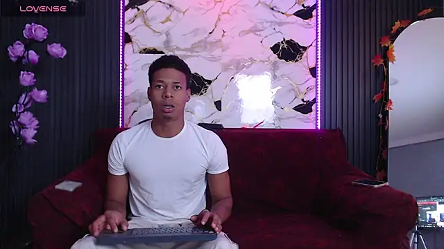 SpicyBoys X online show from November 12, 8:08 pm