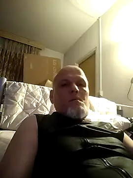 Snapshot of NacktDaniel chatting on November 4, 6:29 pm NacktDaniel online show from November 4, 6:29 pm