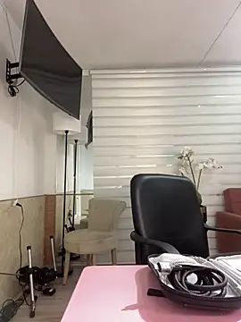 Adele Pinkk online show from January 16, 10:19 am