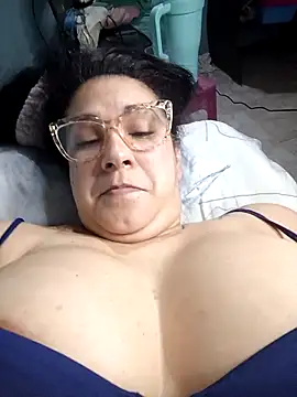 gitanadeluxe online show from September 18, 12:34 am