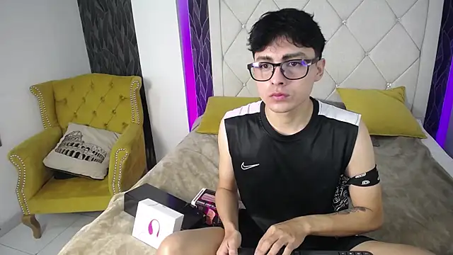 SamuFOXXX online show from September 30, 8:36 pm