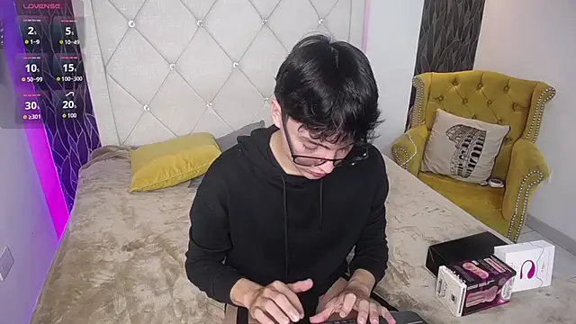 SamuFOXXX online show from October 11, 8:18 pm