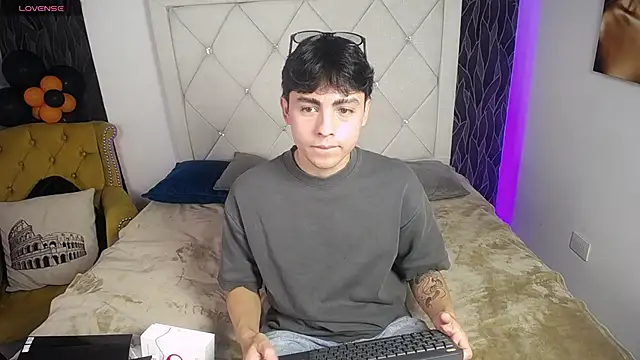 SamuFOXXX online show from October 16, 8:10 pm