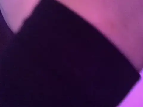 Snapshot of fabycdzinha chatting on September 13, 5:13 pm fabycdzinha online show from September 13, 5:13 pm