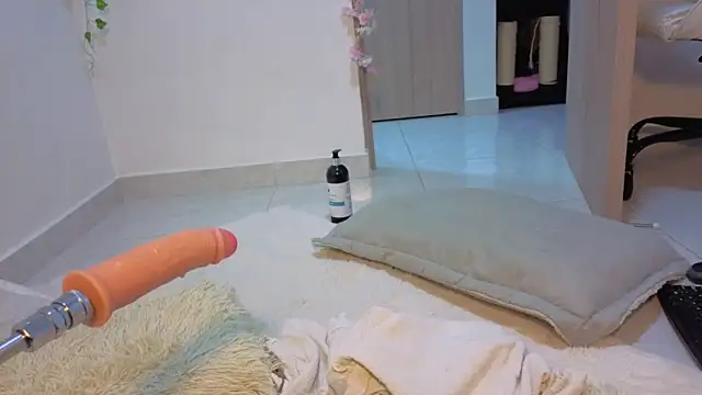 0ne 0f 0ne online show from November 18, 1:22 am