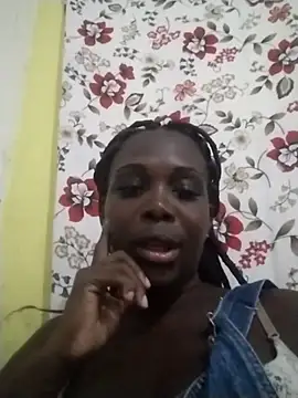 Snapshot of Morena_2021 chatting on December 1, 9:47 am Morena 2021 online show from December 1, 9:47 am