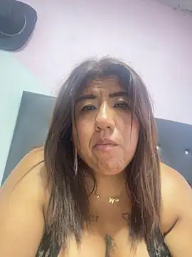 Wenlop online show from December 3, 9:57 pm