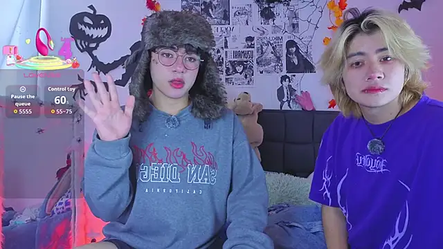 Snapshot of Vamps_Lovers chatting on October 6, 12:57 pm Vamps Lovers online show from October 6, 12:57 pm