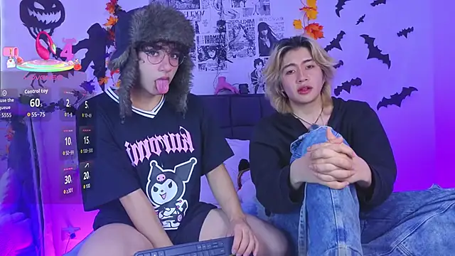 Snapshot of Vamps_Lovers chatting on October 30, 12:39 pm Vamps Lovers online show from October 30, 12:39 pm