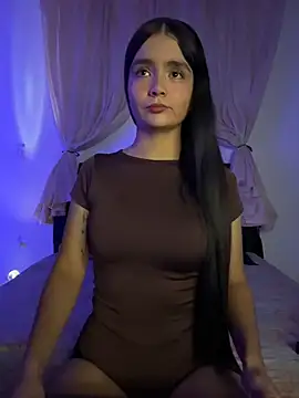 Snapshot of Ashley_and_Zoe chatting on December 2, 10:05 pm Ashley and Zoe online show from December 2, 10:05 pm