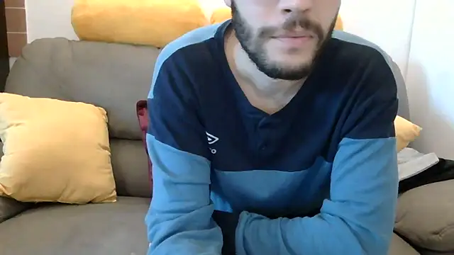 Amicisegreti online show from November 27, 6:37 am