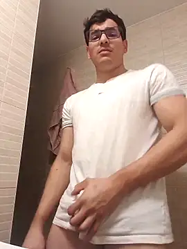 Snapshot of Elcurvo69 chatting on December 1, 10:15 pm Elcurvo69 online show from December 1, 10:15 pm