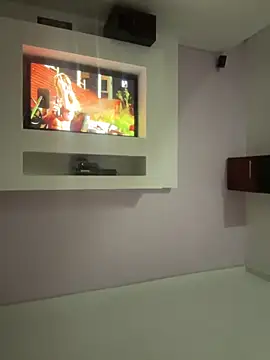 Snapshot of SofiaWildee chatting on March 10, 4:17 am SofiaWildee online show from March 10, 4:17 am