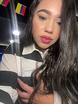 SofiaWildee online show from July 5, 3:13 am
